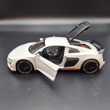 Load image into Gallery viewer, Explorafind 2020 Audi R8 V10 White 1:24 Die Cast Car