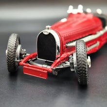 Load image into Gallery viewer, Bburago 1934 Bugatti Type 59 Red #3005 1:18 Diecast Grand Prix Racing Car