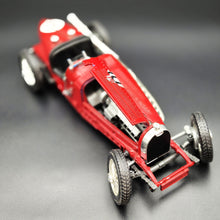 Load image into Gallery viewer, Bburago 1934 Bugatti Type 59 Red #3005 1:18 Diecast Grand Prix Racing Car