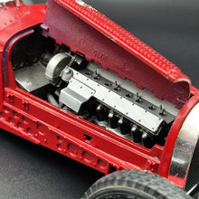 Load image into Gallery viewer, Bburago 1934 Bugatti Type 59 Red #3005 1:18 Diecast Grand Prix Racing Car