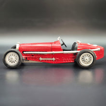 Load image into Gallery viewer, Bburago 1934 Bugatti Type 59 Red #3005 1:18 Diecast Grand Prix Racing Car