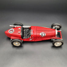 Load image into Gallery viewer, Bburago 1934 Bugatti Type 59 Red #3005 1:18 Diecast Grand Prix Racing Car