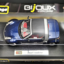 Load image into Gallery viewer, Bburago 2004 Smart Roadster Dark Blue #22064 1:24 Bijoux Collezione Die Cast Car