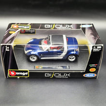 Load image into Gallery viewer, Bburago 2004 Smart Roadster Dark Blue #22064 1:24 Bijoux Collezione Die Cast Car