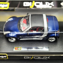 Load image into Gallery viewer, Bburago 2004 Smart Roadster Dark Blue #22064 1:24 Bijoux Collezione Die Cast Car