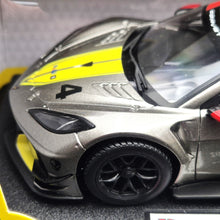 Load image into Gallery viewer, Bburago 2020 Chevrolet Corvette C8.R #4 Silver Metallic Race Series 1:24 Diecast Model Car