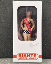 Load image into Gallery viewer, Biante Model Cars – Bathurst 1000 Grid Girl 'Elise' 1:18 Scale Figurine #B180000E