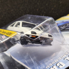 Load image into Gallery viewer, Explorafind 1986 Toyota AE86 Corolla Levin/Sprinter Trueno White 1:64 Die Cast Car