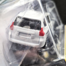 Load image into Gallery viewer, Explorafind 2018 Toyota Land Cruiser Prado White 1:64 Die Cast Car New