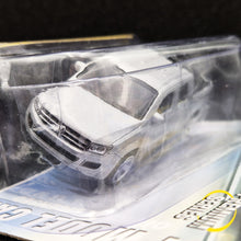 Load image into Gallery viewer, Explorafind 2017 Volkswagen Amarok Silver 1:64 Die Cast Car New