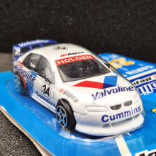 Load image into Gallery viewer, Classic Carlectables 2000 Holden VT Commodore Garry Rogers Motorsport Garth Tander #34 Valvoline 1:64 Model