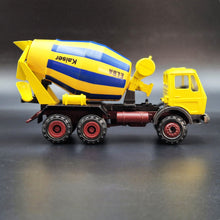 Load image into Gallery viewer, Conrad 1986 Mercedes Benz 2224 Cement Mixer Truck Elba Kaiser #3044 1:50 Diecast Model