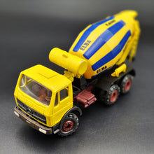 Load image into Gallery viewer, Conrad 1986 Mercedes Benz 2224 Cement Mixer Truck Elba Kaiser #3044 1:50 Diecast Model