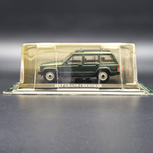 Load image into Gallery viewer, Del Prado 1993 Jeep Grand Cherokee Dark Green 1:43 Del Prado Collection Diecast Model
