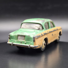 Load image into Gallery viewer, Dinky Toys 1958 Hillman Minx Saloon Series 2 Pale Green/Tan #175 1:43 Die Cast Model