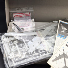 Load image into Gallery viewer, Dragon Boeing NB-52B w/X15-2 &amp; Pegasus #2009 1:200 Scale Model Kit - Modern Air Power Series