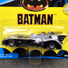 Load image into Gallery viewer, ERTL 1989 Batmobile Batman Black #1064 Diecast Car