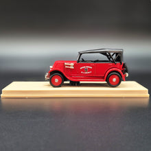 Load image into Gallery viewer, Eligor 1927 Renault NN Torpedo Capote Fire Service Car #1040 Red 1/43 Diecast Model