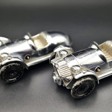 Load image into Gallery viewer, Gaiety Toys 1949 Morgan Motor Company 3-Wheeler Clockwork Motor Version Chrome 1:32 Diecast Models x 2