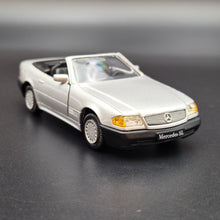 Load image into Gallery viewer, Gama Mini 1993 Mercedes-Benz SL Coupe Silver #1137 1:43 Diecast Car