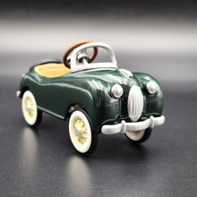 Load image into Gallery viewer, Hallmark 2003 1949 Gillham Sport Kiddie Car Classic Peddle Car Green #10 Diecast Model