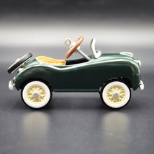 Load image into Gallery viewer, Hallmark 2003 1949 Gillham Sport Kiddie Car Classic Peddle Car Green #10 Diecast Model