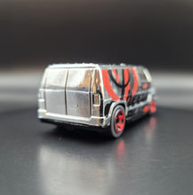 Load image into Gallery viewer, Hot Wheels 2022 Custom '77 Dodge Van Chrome Speed Blur 5 Pack Exclusive