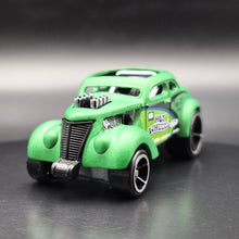 Load image into Gallery viewer, Hot Wheels 2024 Pass'n Gasser Satin Green Multipack Exclusive