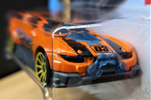 Load image into Gallery viewer, Hot Wheels 2018 Rally Cat Orange #5/5 HW Daredevils New