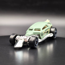 Load image into Gallery viewer, Hot Wheels 2024 Surf Crate Turquoise HW Getaways 5 Pack Exclusive