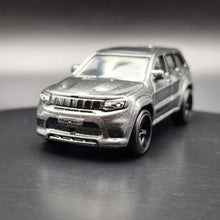 Load image into Gallery viewer, Hot Wheels 2023 '19 Jeep Grand Cherokee Trackhawk Grey Fast and Furious Premium