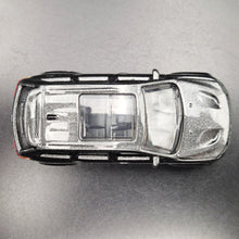 Load image into Gallery viewer, Hot Wheels 2023 '19 Jeep Grand Cherokee Trackhawk Grey Fast and Furious Premium