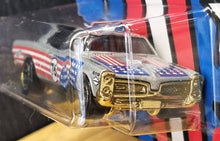 Load image into Gallery viewer, Hot Wheels 2022 '67 Pontiac GTO Grey Stars &amp; Stripes 2/8 New Long Card