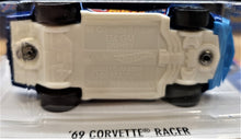 Load image into Gallery viewer, Hot Wheels 2017 '69 Corvette Racer Blue #352 HW Race Team 2/5 Long Card New