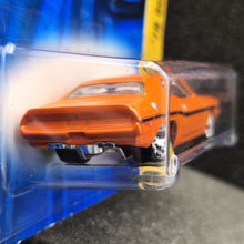 Load image into Gallery viewer, Hot Wheels 2006 '70 Dodge Hemi Challenger Orange #29 2006 First Editions
