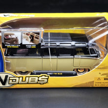 Load image into Gallery viewer, Jada Toys V Dub$ 1962 Volkswagen Bus Black/Tan #91246A 1:24 Diecast