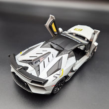 Load image into Gallery viewer, Explorafind 2023 Lamborghini Aventador SVJ 63 Satin Grey 1:24 Die Cast Car