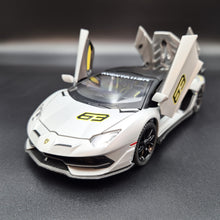 Load image into Gallery viewer, Explorafind 2023 Lamborghini Aventador SVJ 63 Satin Grey 1:24 Die Cast Car