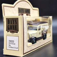 Load image into Gallery viewer, Lledo Days Gone 1934 Chevrolet Van "Scribban's Bread" Cream DG21033 Limited Edition