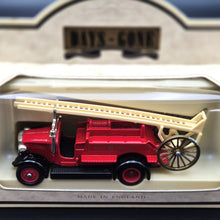 Load image into Gallery viewer, Lledo Days Gone 1934 Dennis Fire Engine West Ham Fire Brigade Red DG12016