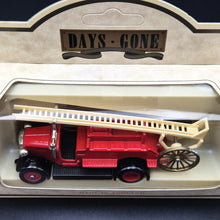 Load image into Gallery viewer, Lledo Days Gone 1934 Dennis Fire Engine West Ham Fire Brigade Red DG12016