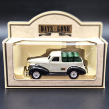Load image into Gallery viewer, Lledo Days Gone 1939 Chevrolet Pick Up Duckham’s Oils Cream DG36004