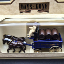 Load image into Gallery viewer, Lledo Days Gone Horse Drawn Brewers Dray Courage Ales DG31005