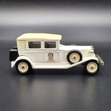 Load image into Gallery viewer, Lledo Days Gone Rolls-Royce Phantom II Brewster Royal Wedding HRH Prince Andrew &amp; Sarah Ferguson LP19003