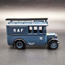 Load image into Gallery viewer, Lledo RAF Ground Crew Support Set BB1003 Diecast Model Set - 3 x Vehicles Battle Of Britain