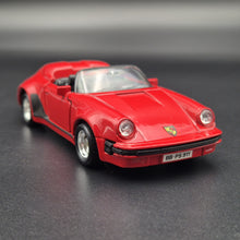 Load image into Gallery viewer, Maisto 1989 Porsche 911 Speedster Red #21008 1:38 Die Cast Car