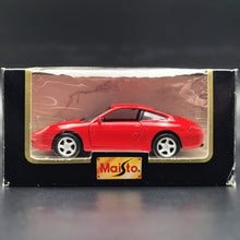 Load image into Gallery viewer, Maisto 1997 Porsche 911 (993) Carrera Red #21008 1:38 Die Cast Car