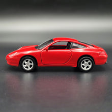Load image into Gallery viewer, Maisto 1997 Porsche 911 (993) Carrera Red #21008 1:38 Die Cast Car