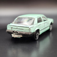 Load image into Gallery viewer, Majorette 1989 Renault 25 Pale Green #222 200 Series