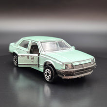 Load image into Gallery viewer, Majorette 1989 Renault 25 Pale Green #222 200 Series